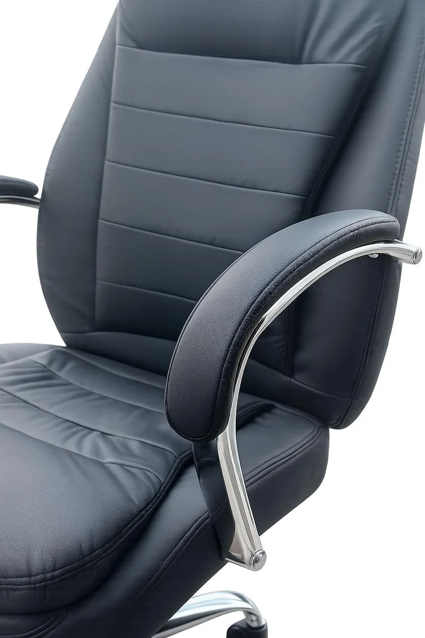 Кресло Пилот Люкс черный UT-C2529
