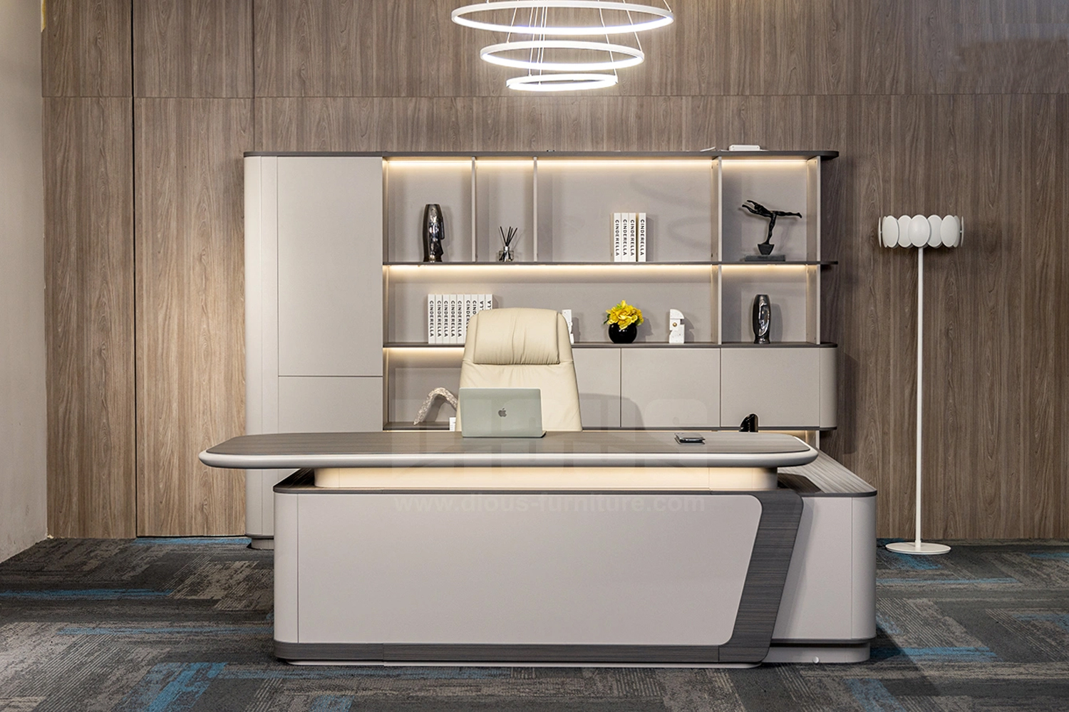 Кресло с высокой спинкой DL251A